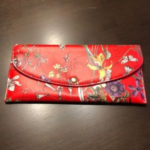 NWOT Yik Fung Wallet